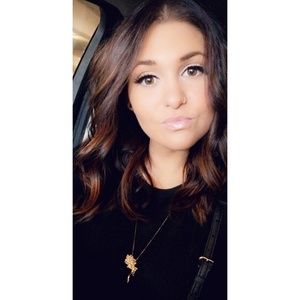 Meet Your Posher Kayla